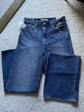 NWT Levi’s Premium Ribcage Wide Leg High Rise Women’s Jeans Size 28/30